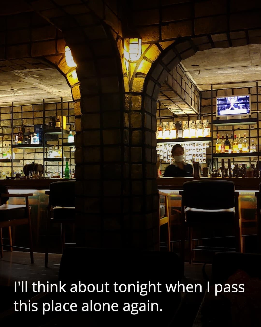Bar Liquid Soul interior with dividing pillar