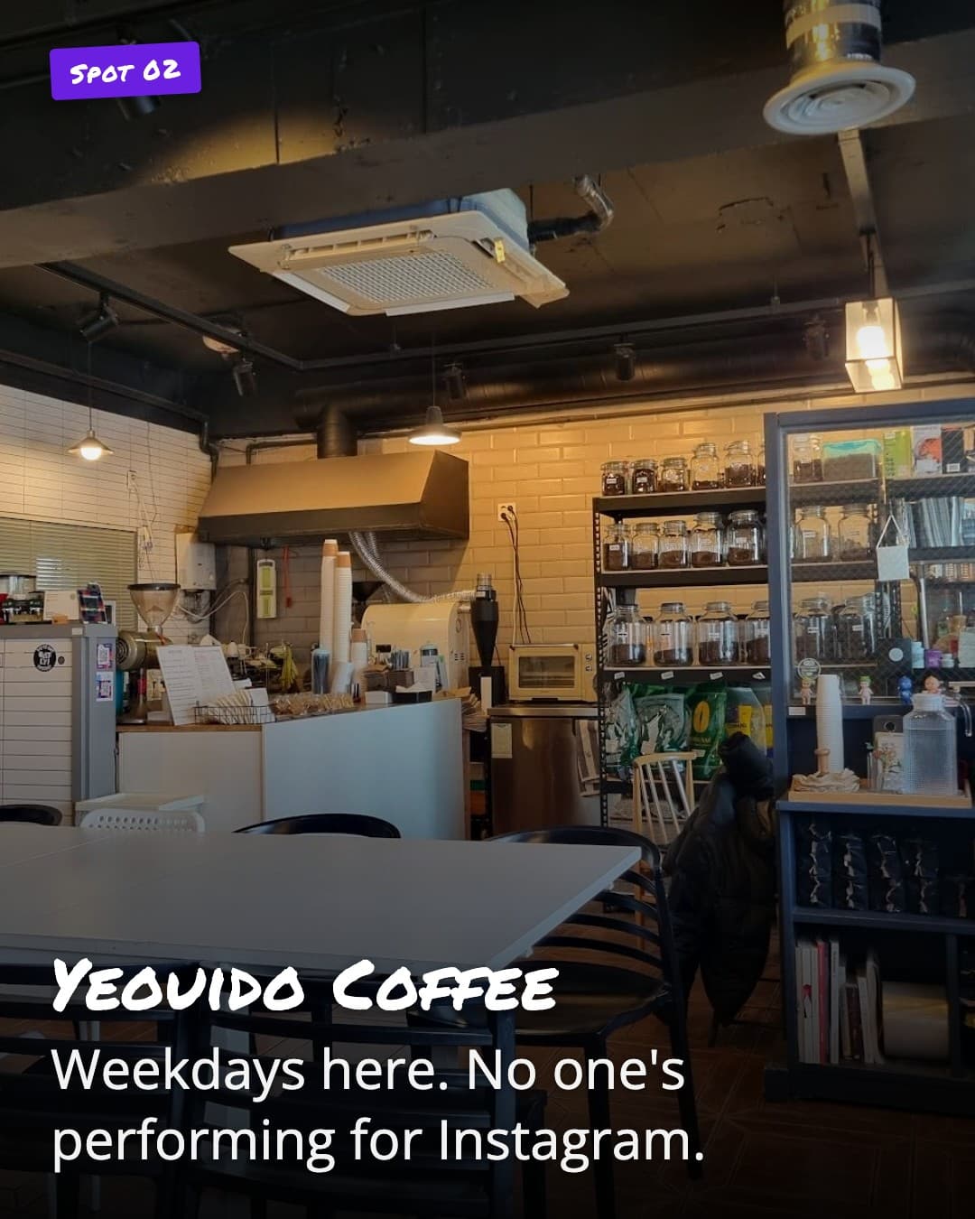Yeouido Coffee communal table