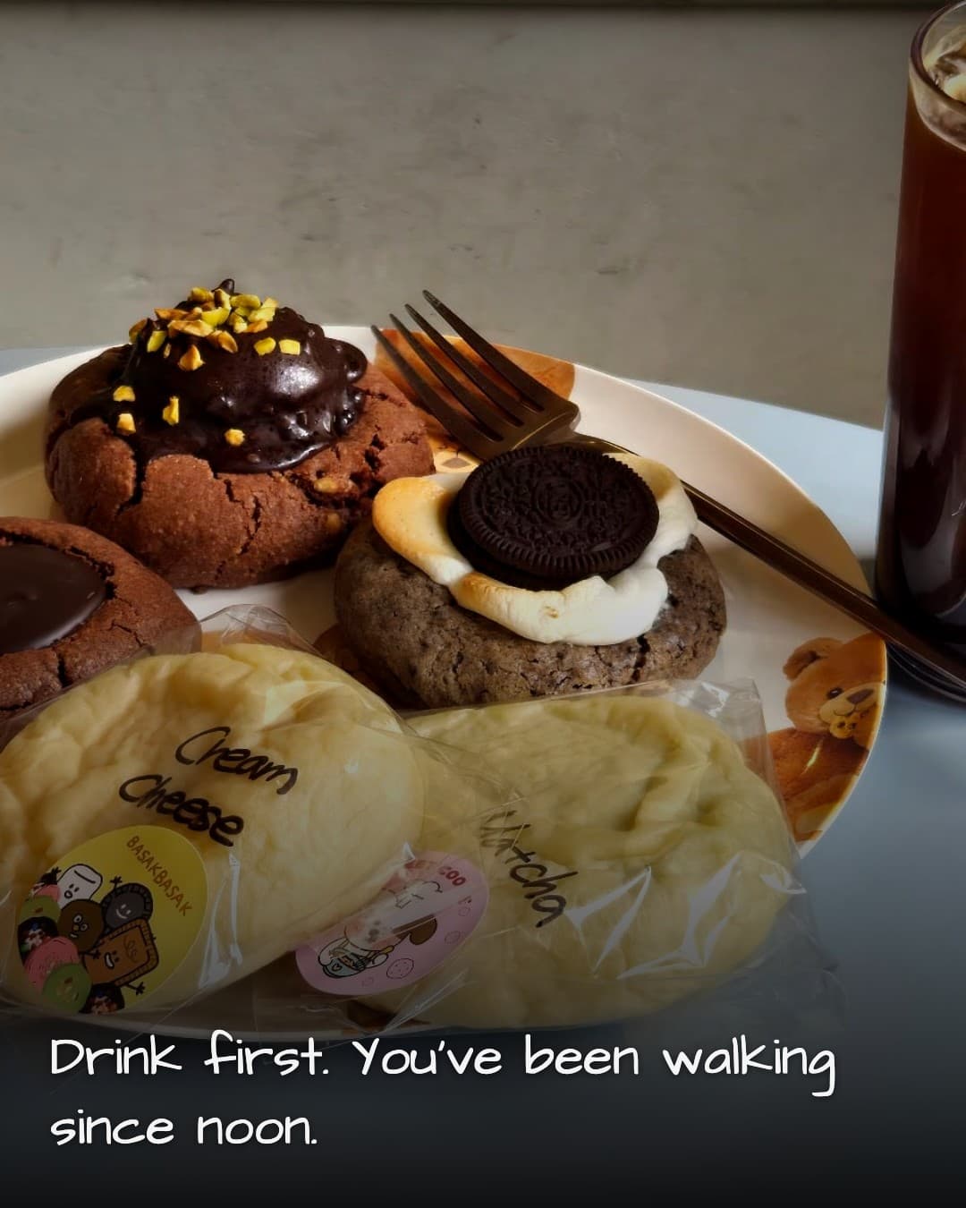 Koowookhee cold americano on cafe table