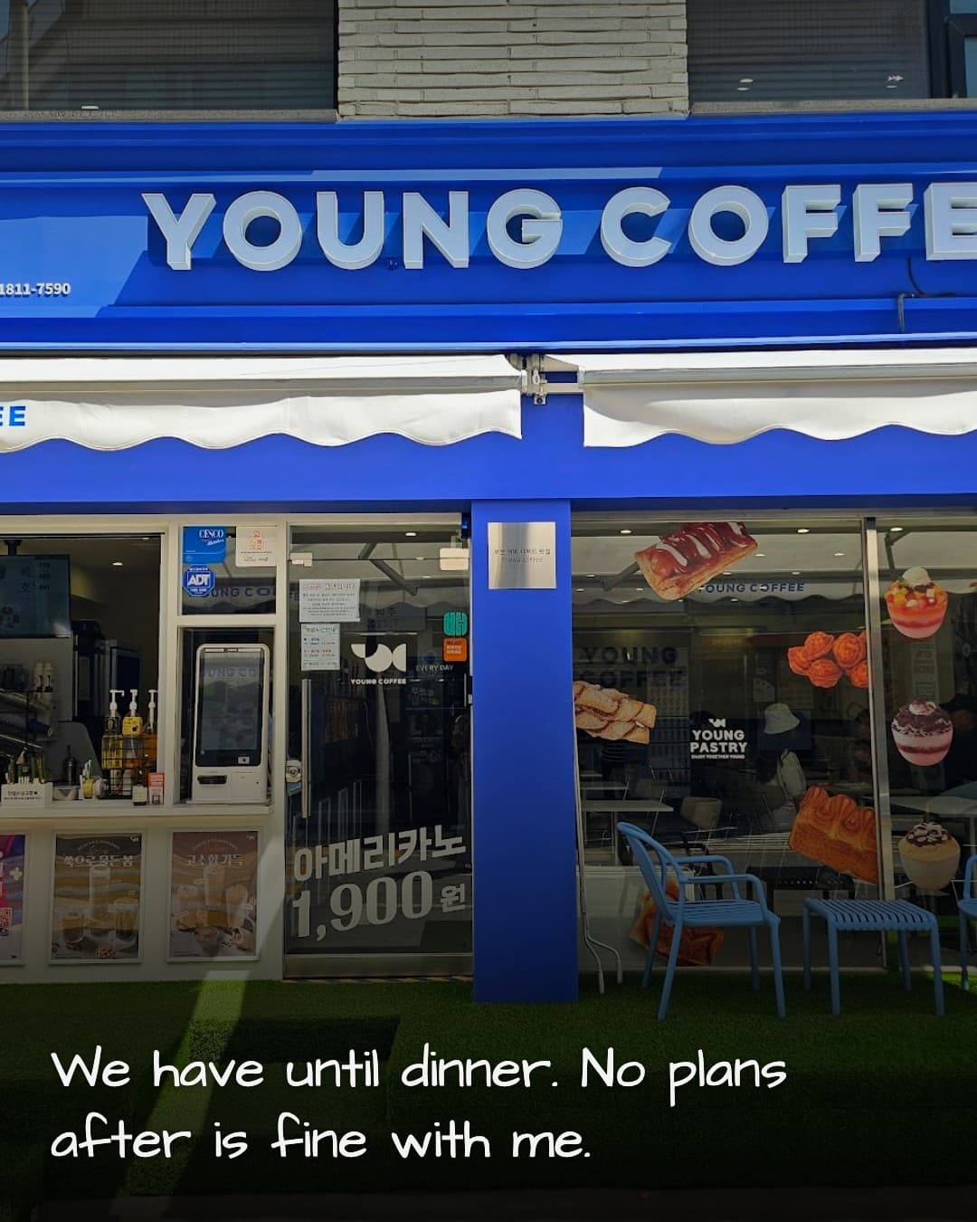 Young Coffee Jamsil Trizium storefront window