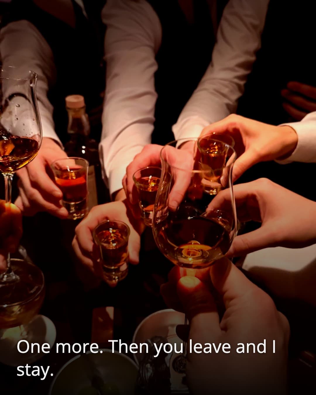 BAR SOKO, glasses clinking