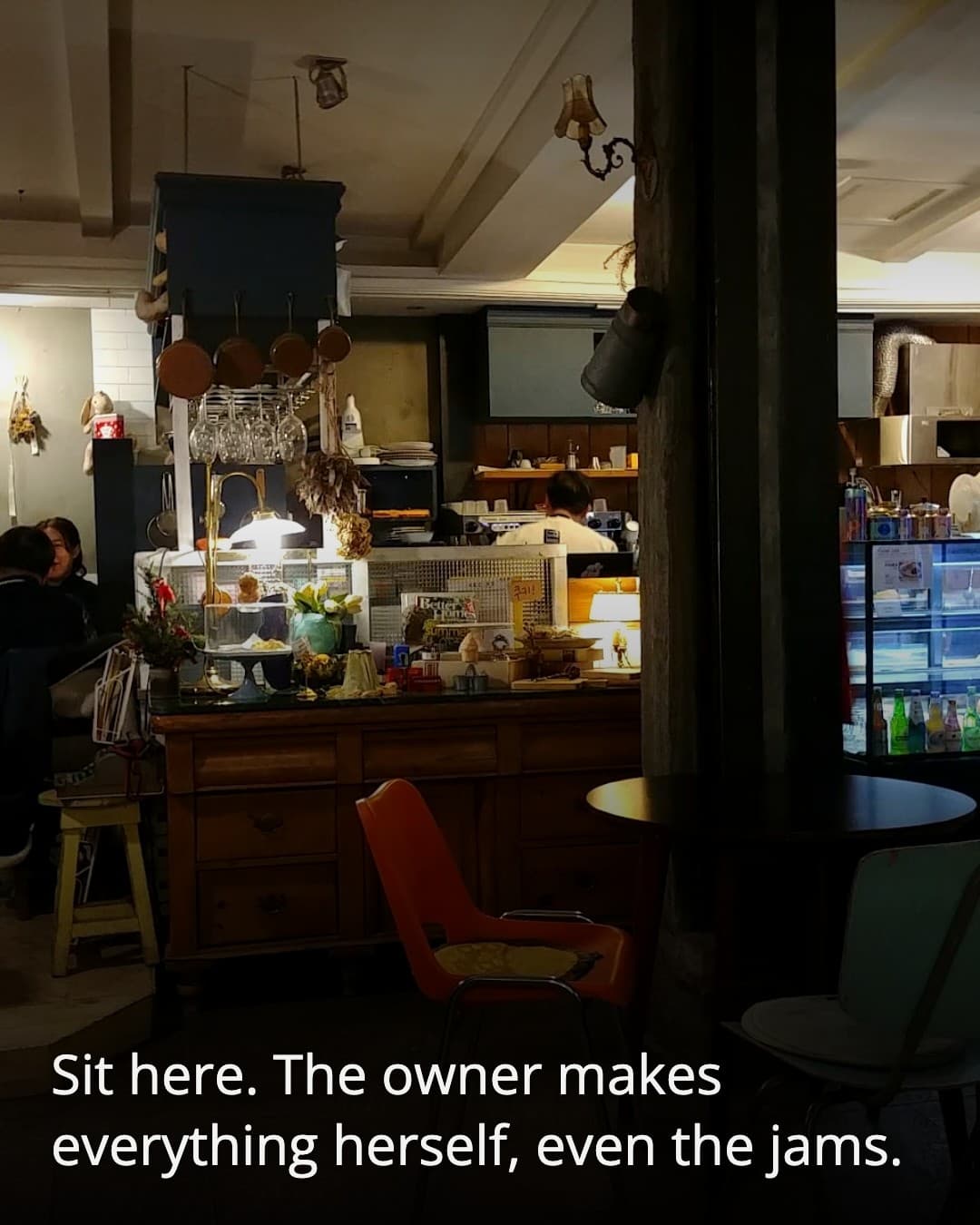 Cafe Coziel interior seating